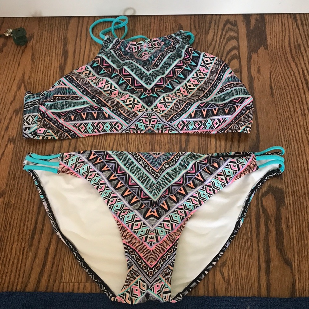 Baiting suit